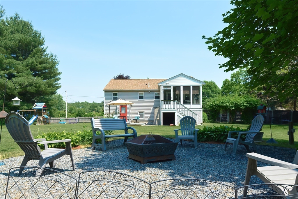 4 Reinhard Dr
