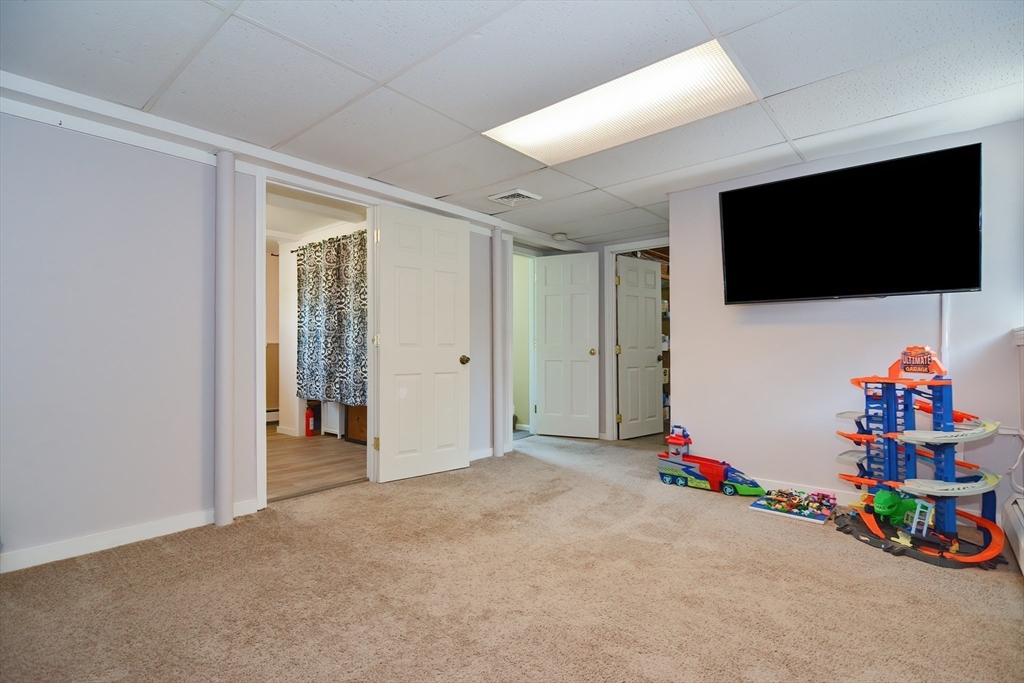 4 Reinhard Dr