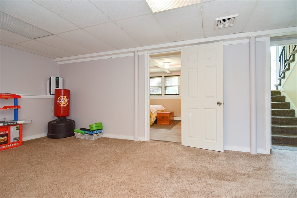 4 Reinhard Dr