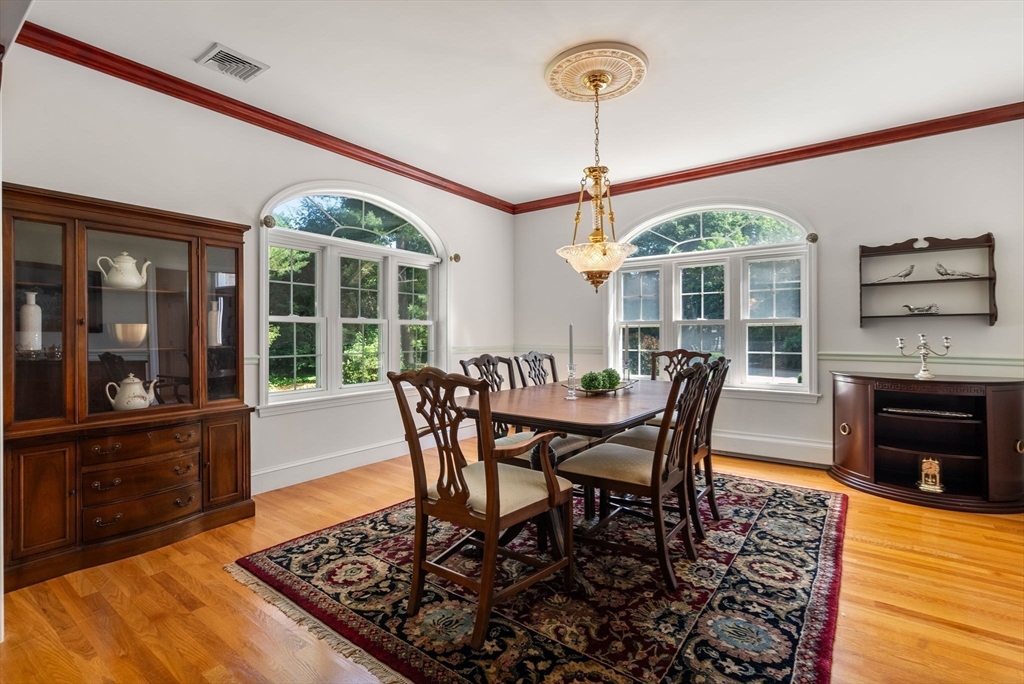 23 Trailside Rd