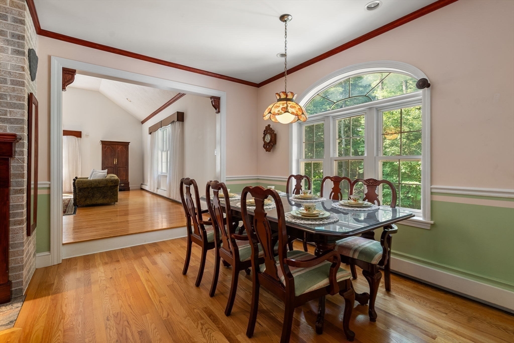 23 Trailside Rd