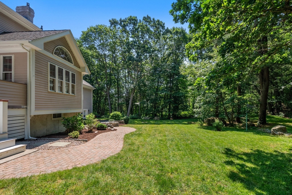 23 Trailside Rd