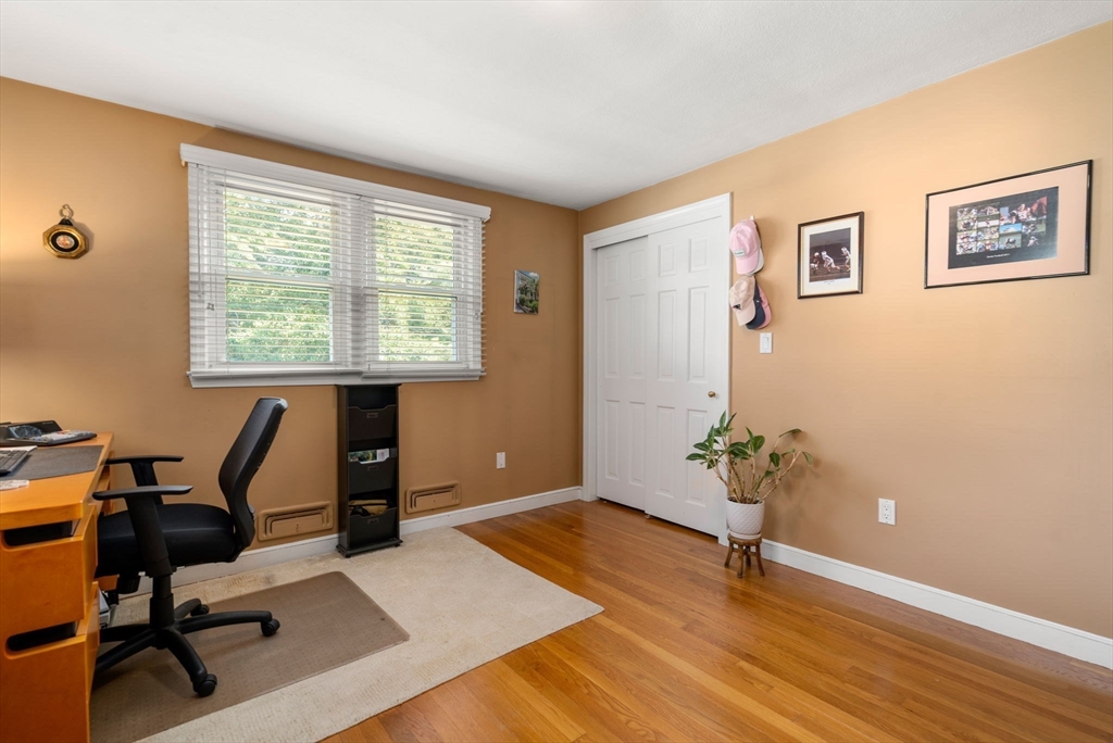 125 Fensview Dr