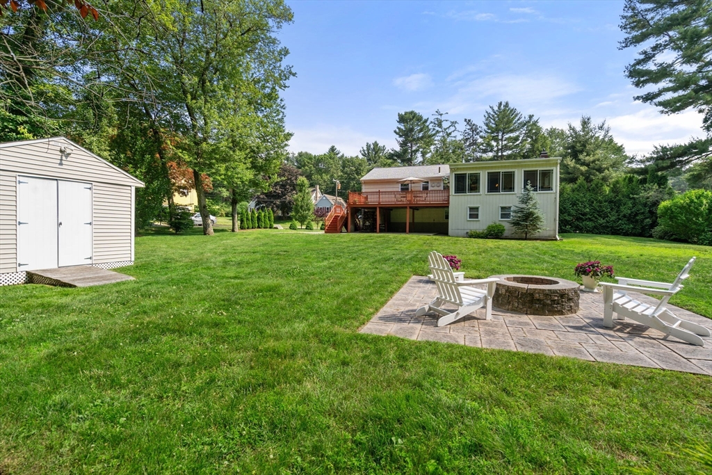 125 Fensview Dr