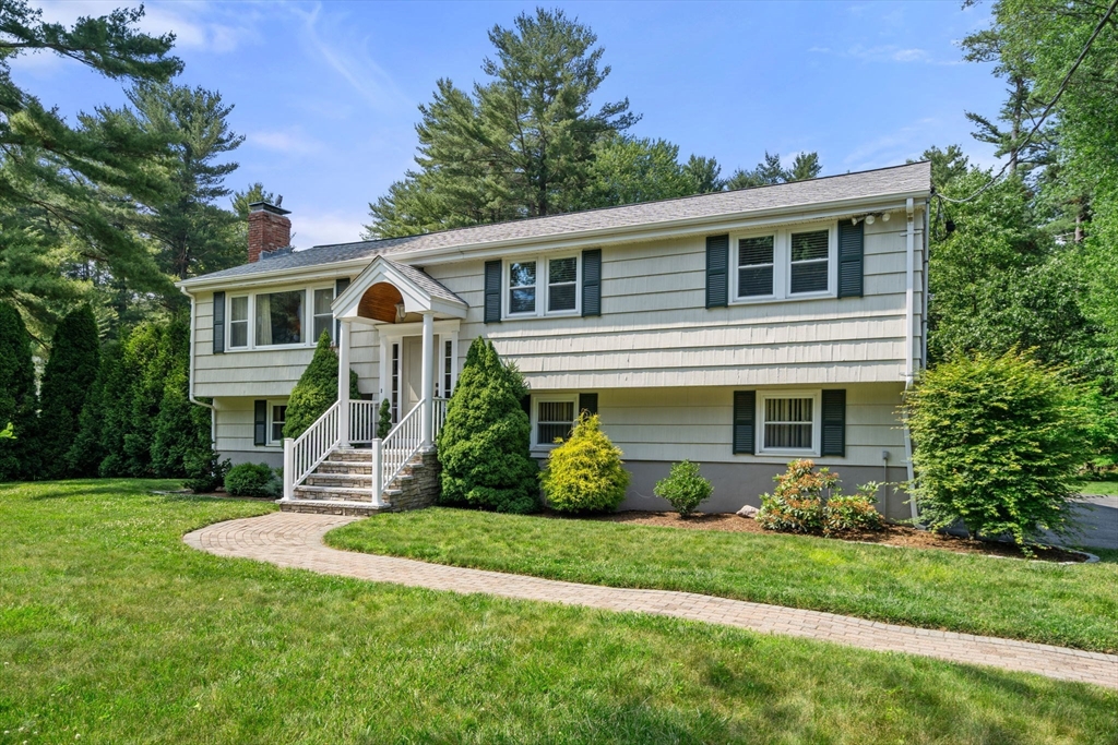 125 Fensview Dr