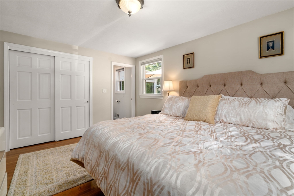 125 Fensview Dr
