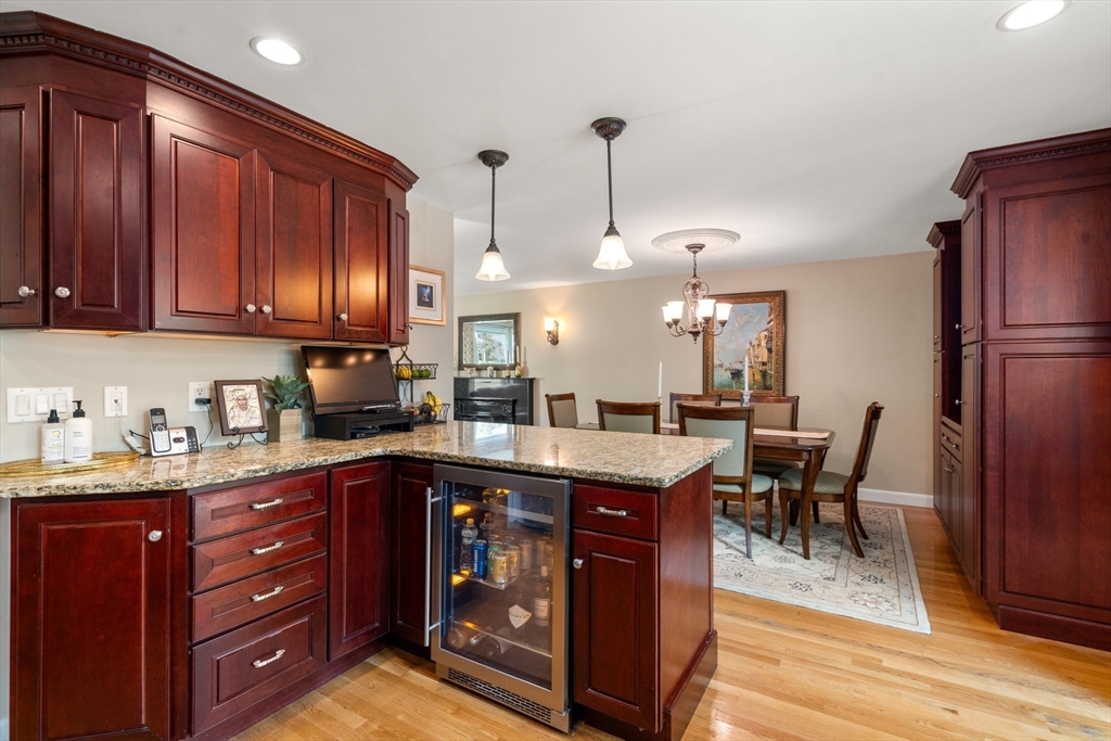 125 Fensview Dr