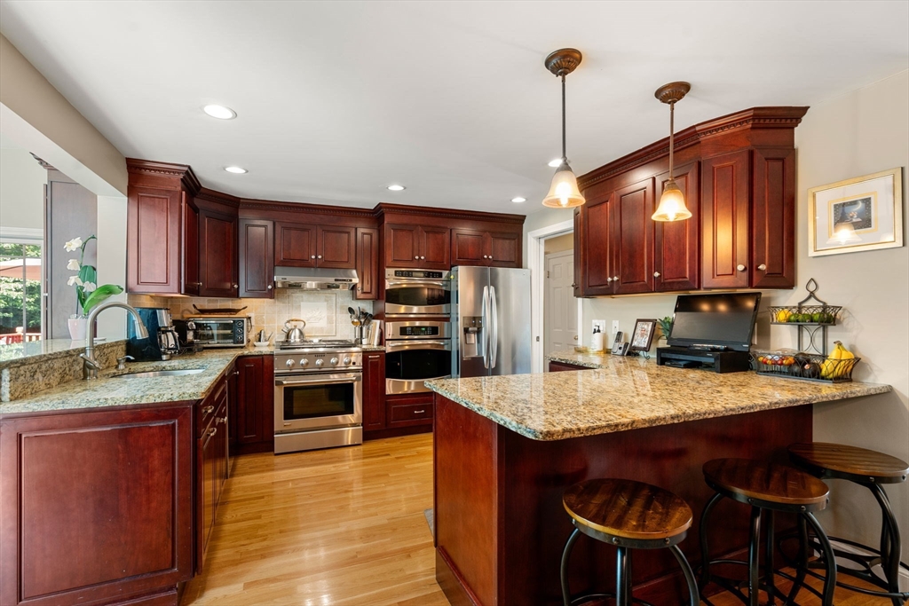 125 Fensview Dr
