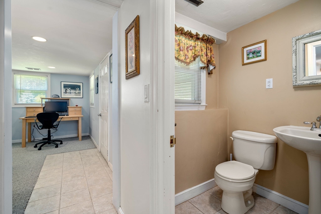 125 Fensview Dr