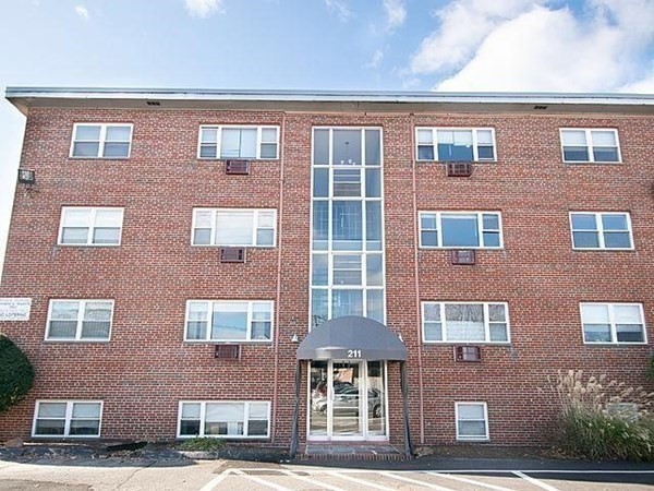 211 Baker # 32