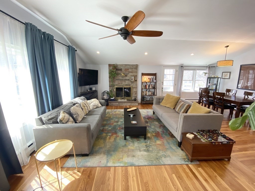 30 Woodbriar Rd