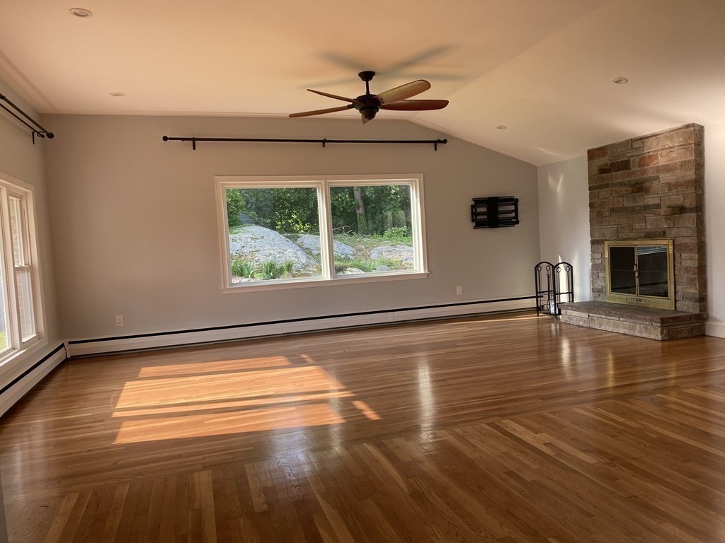30 Woodbriar Rd