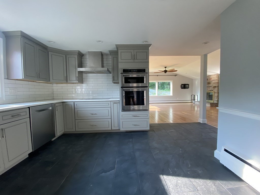 30 Woodbriar Rd