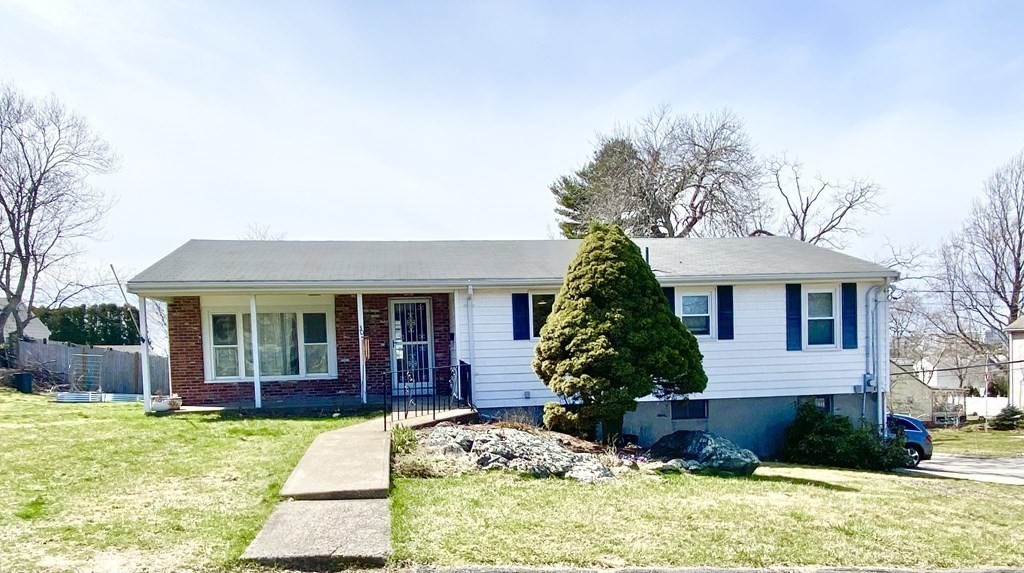 30 Woodbriar Rd