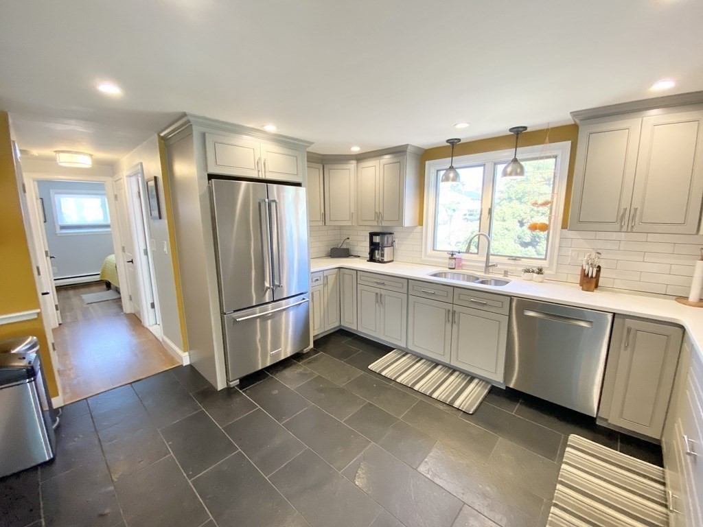 30 Woodbriar Rd