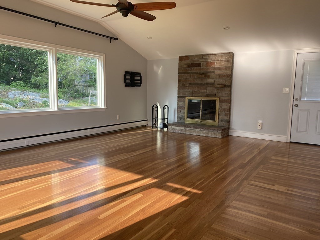 30 Woodbriar Rd