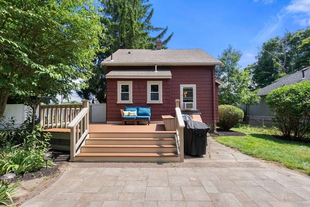 25 Avalon St
