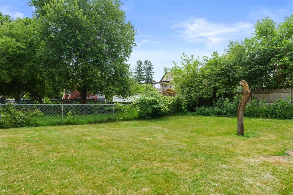 53 Allen Rd # 1