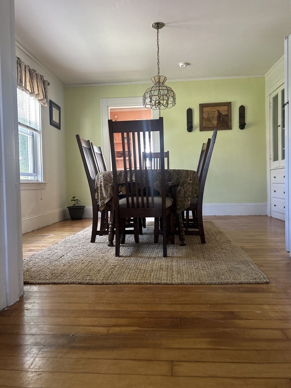 22 Kinsley St