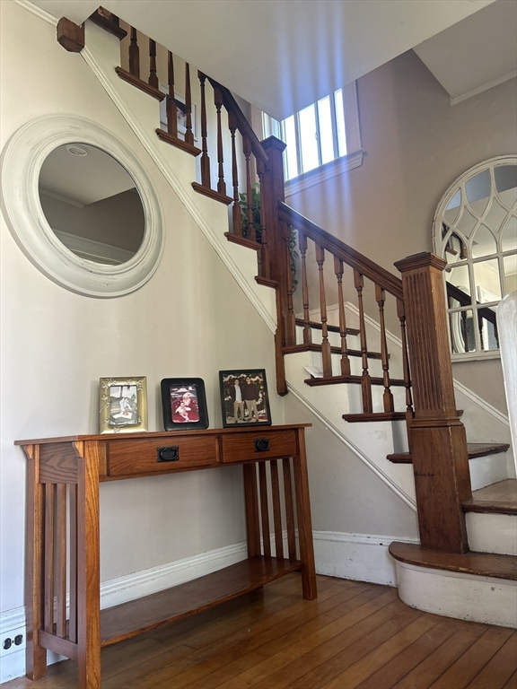 22 Kinsley St