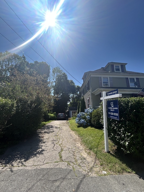 22 Kinsley St