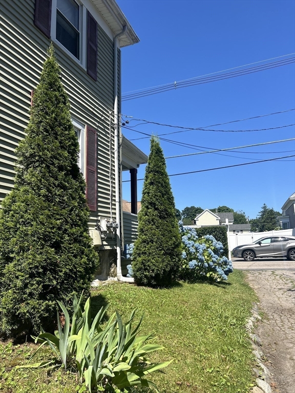 22 Kinsley St