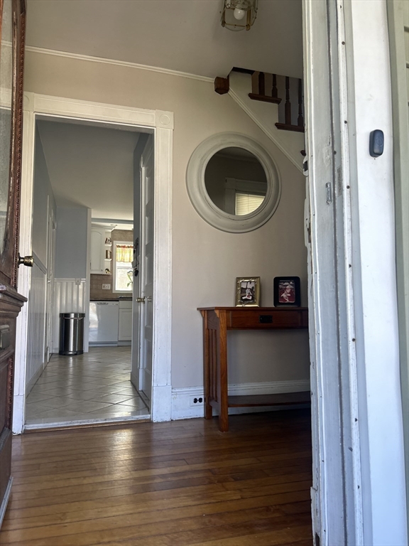 22 Kinsley St