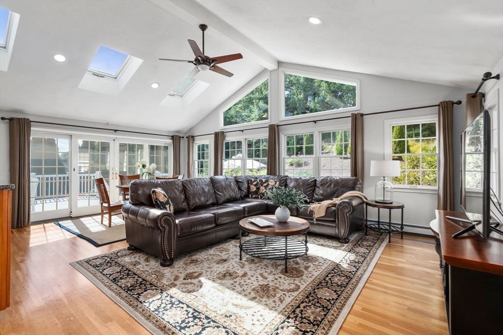 7 Brastow Drive
