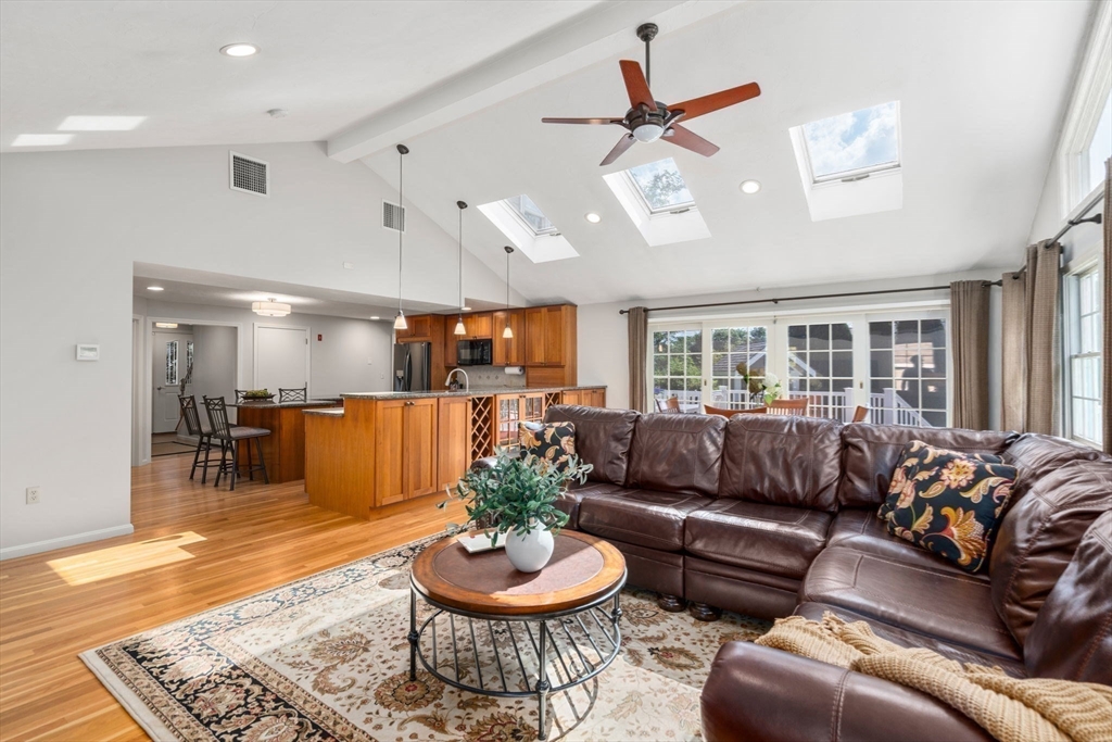 7 Brastow Drive