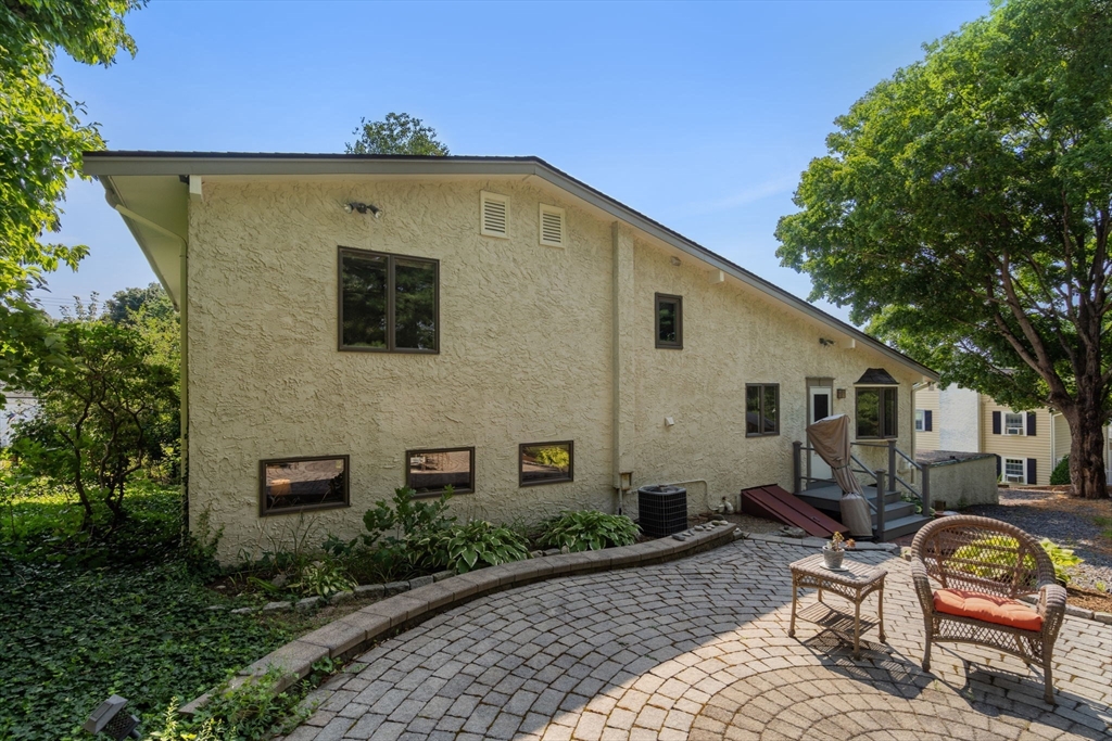 78 Strasser Ave