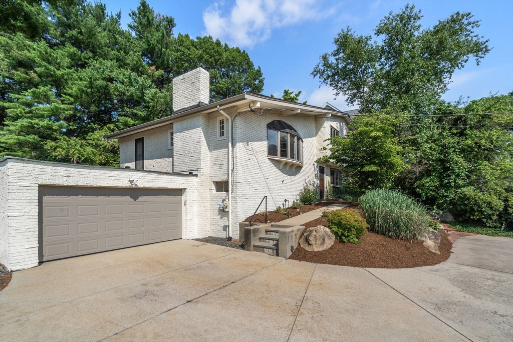 78 Strasser Ave