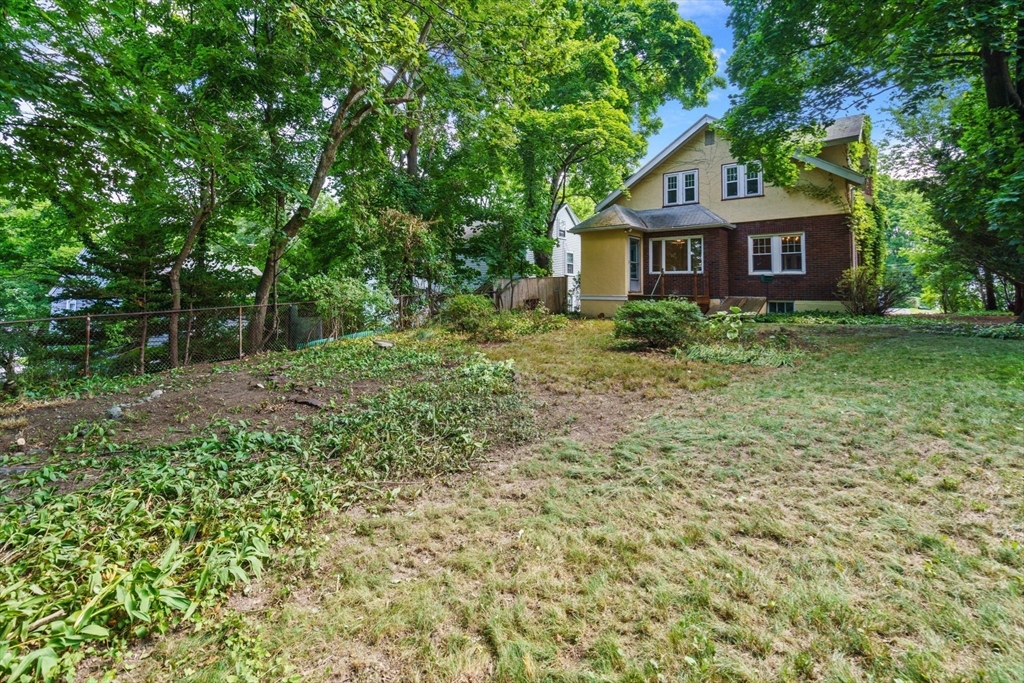 11 Harrington St