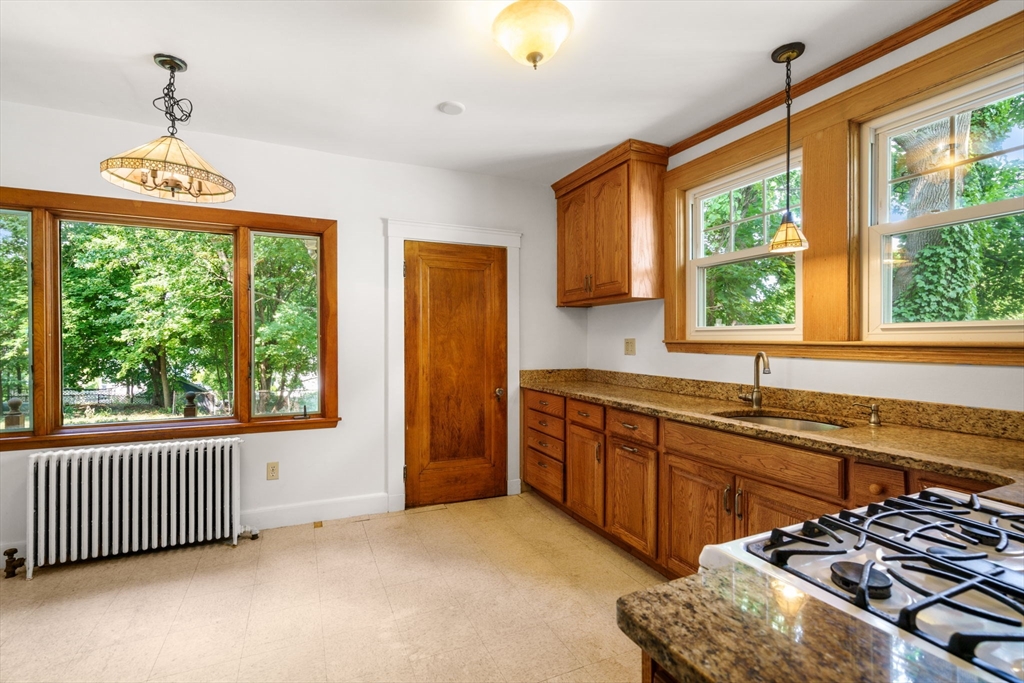 11 Harrington St