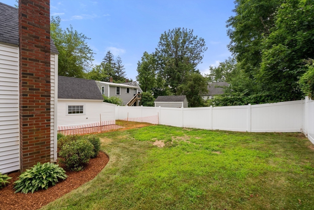 25 Gilmore St