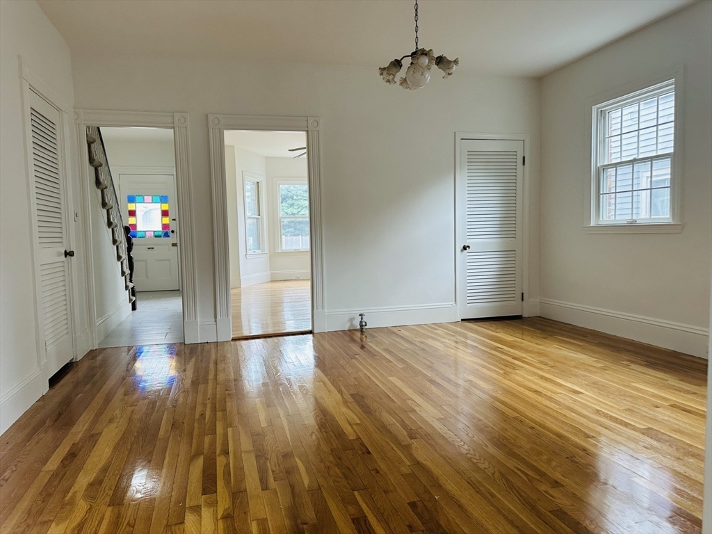 56-58 Bacon St
