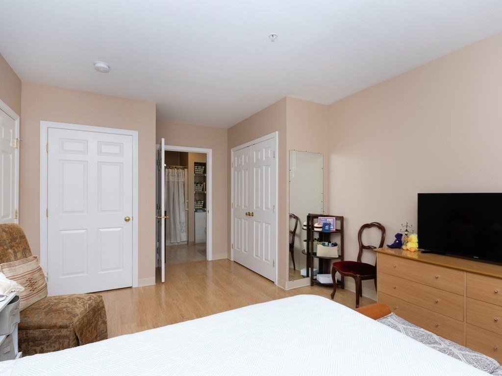 140 Railroad Ave # B106