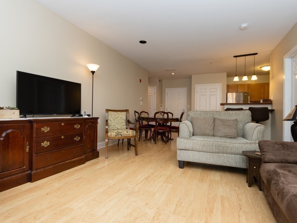 140 Railroad Ave # B106