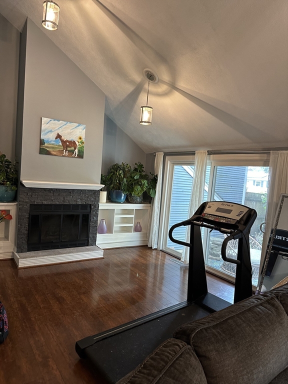 24 Magnolia Street # 2E Unit: 14-2E