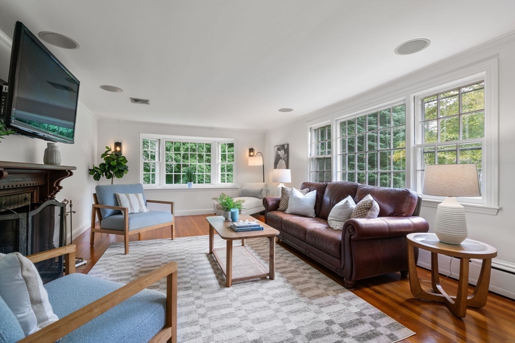 203 Farm Lane