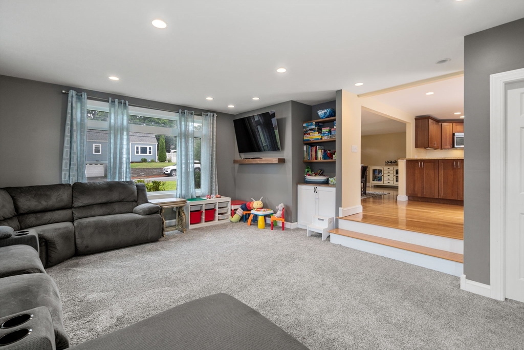221 E Cross Street