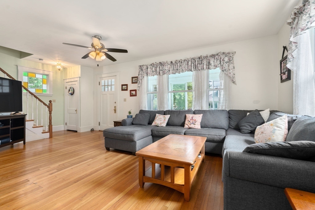 50 Waldron Rd