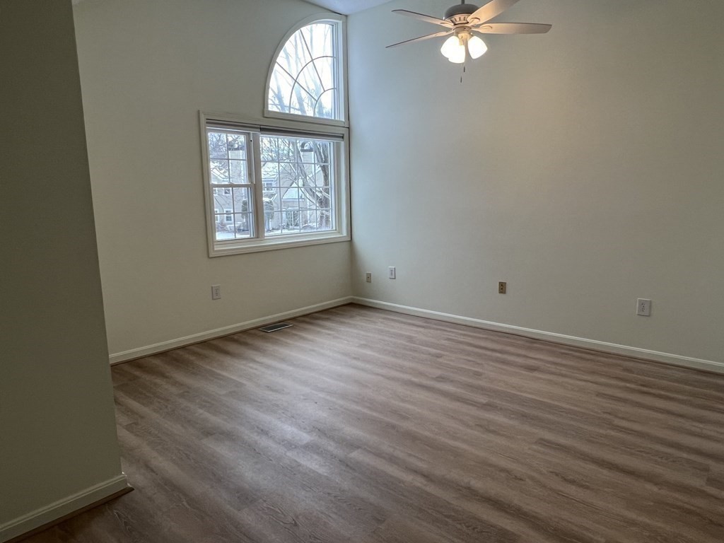 10 Mallard Lane # 10