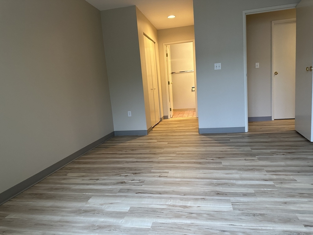 35 Desmoines Rd # 203