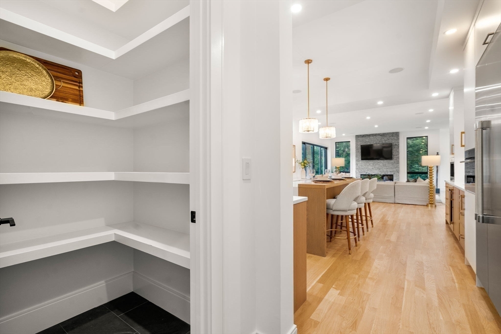 12 Antonellis Cir