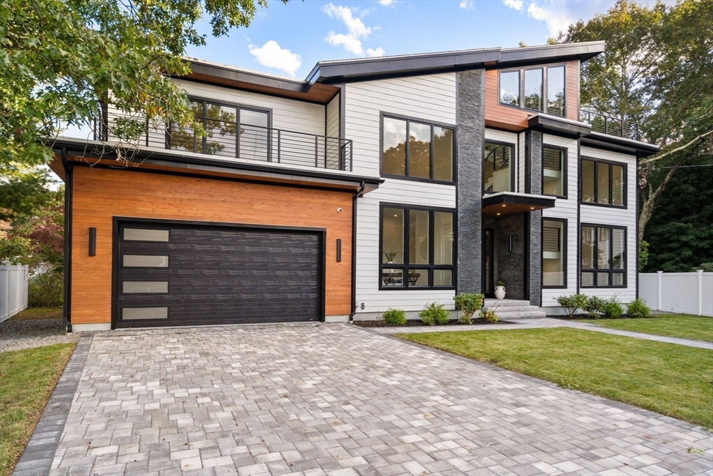 12 Antonellis Cir