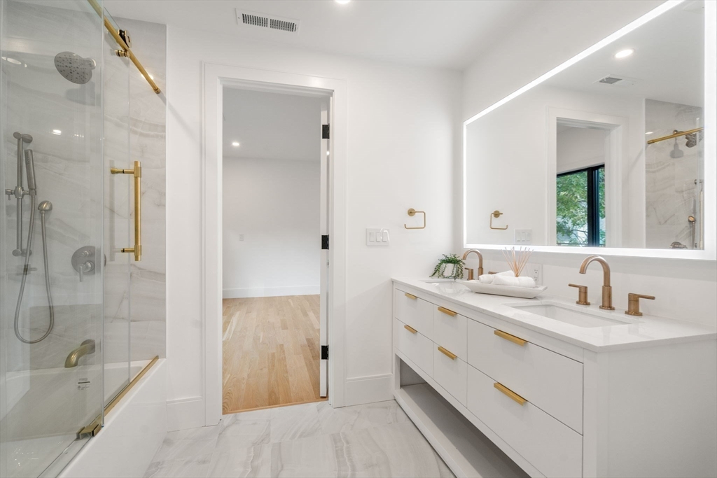 12 Antonellis Cir