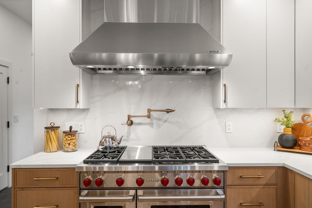 12 Antonellis Cir