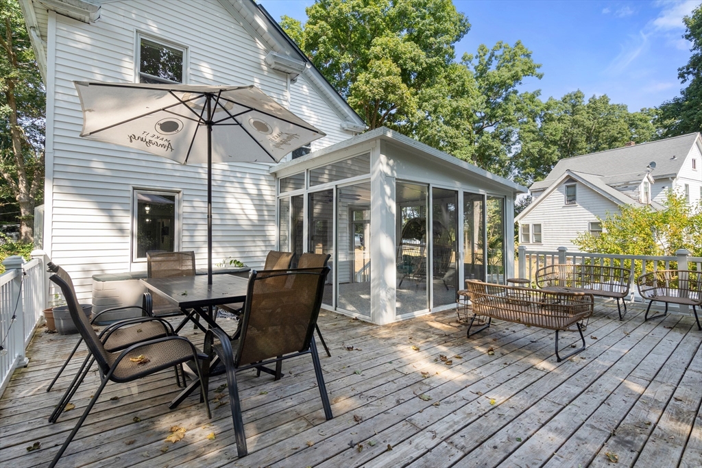 76 Allen St # 1