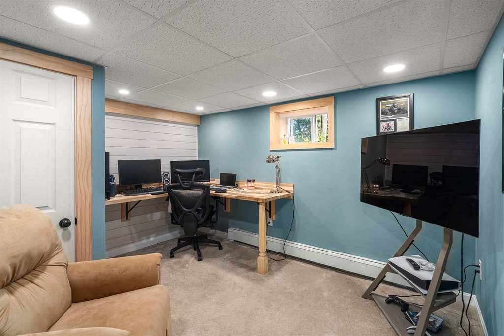 76 Allen St # 1