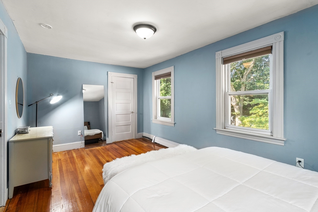 76 Allen St # 1